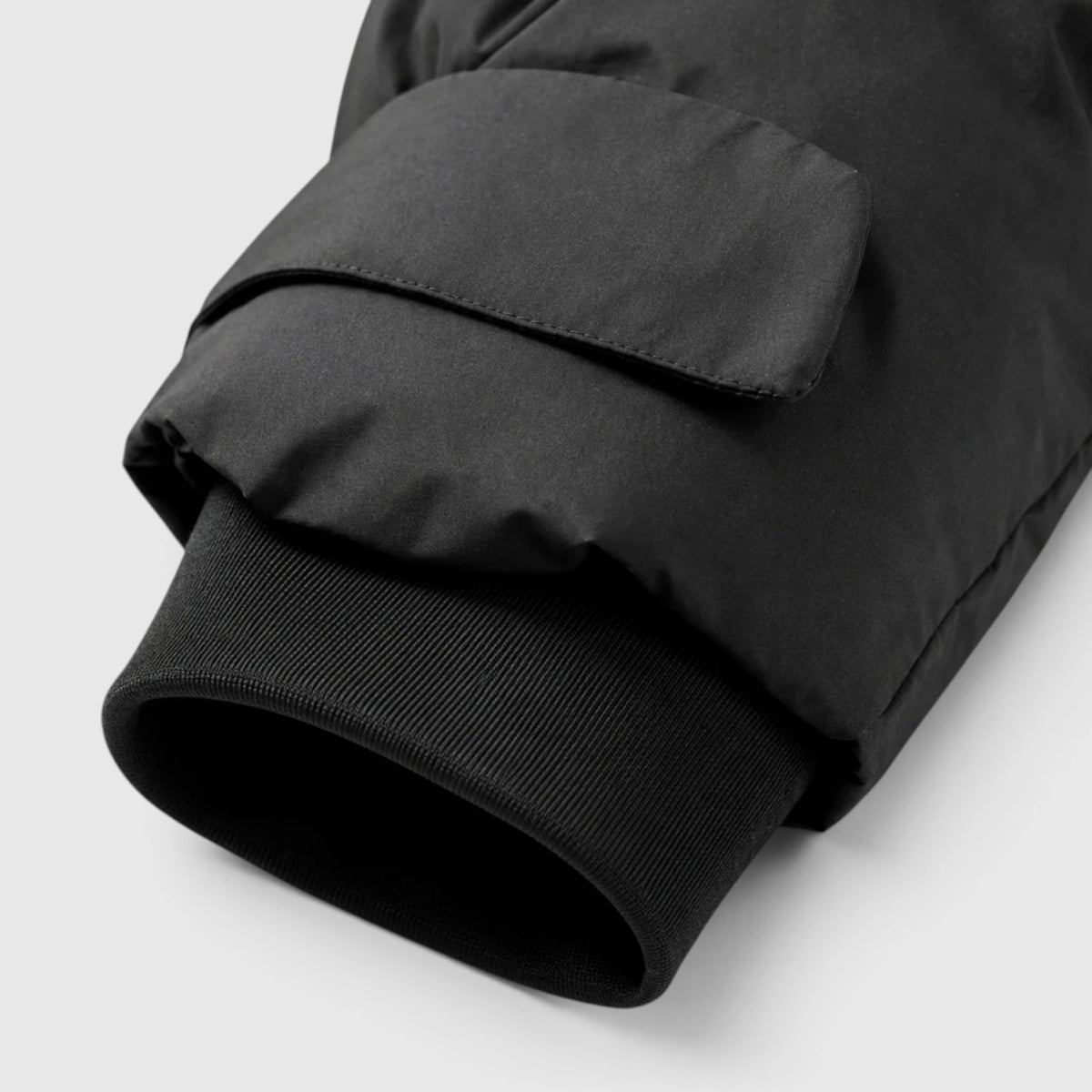 Monvaline | Women’s Hooded Puffer Jacket – Belted Waist & Cold-Weather Warmth