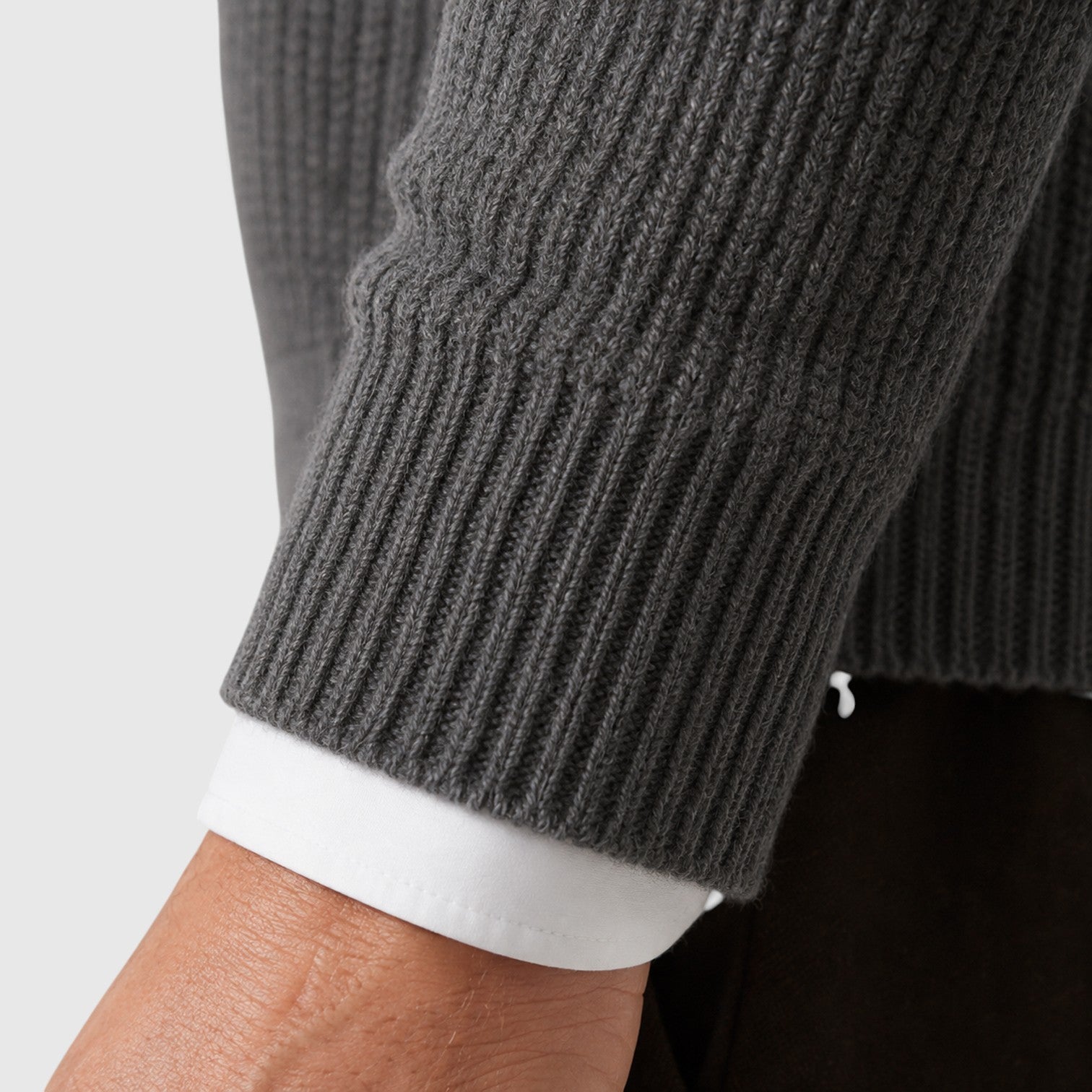 Monvaline | Men's Ribbed Knit Crew Neck Jumper – Two-Tone Design