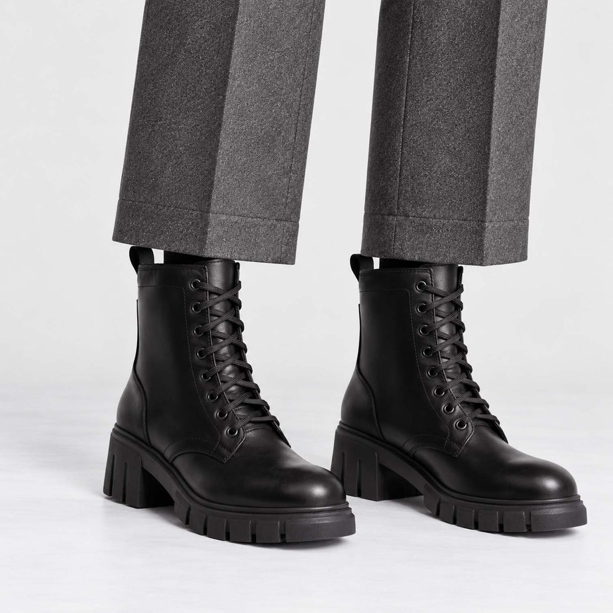 Monvaline | Women’s Full Grain Leather Boots with Block Heel