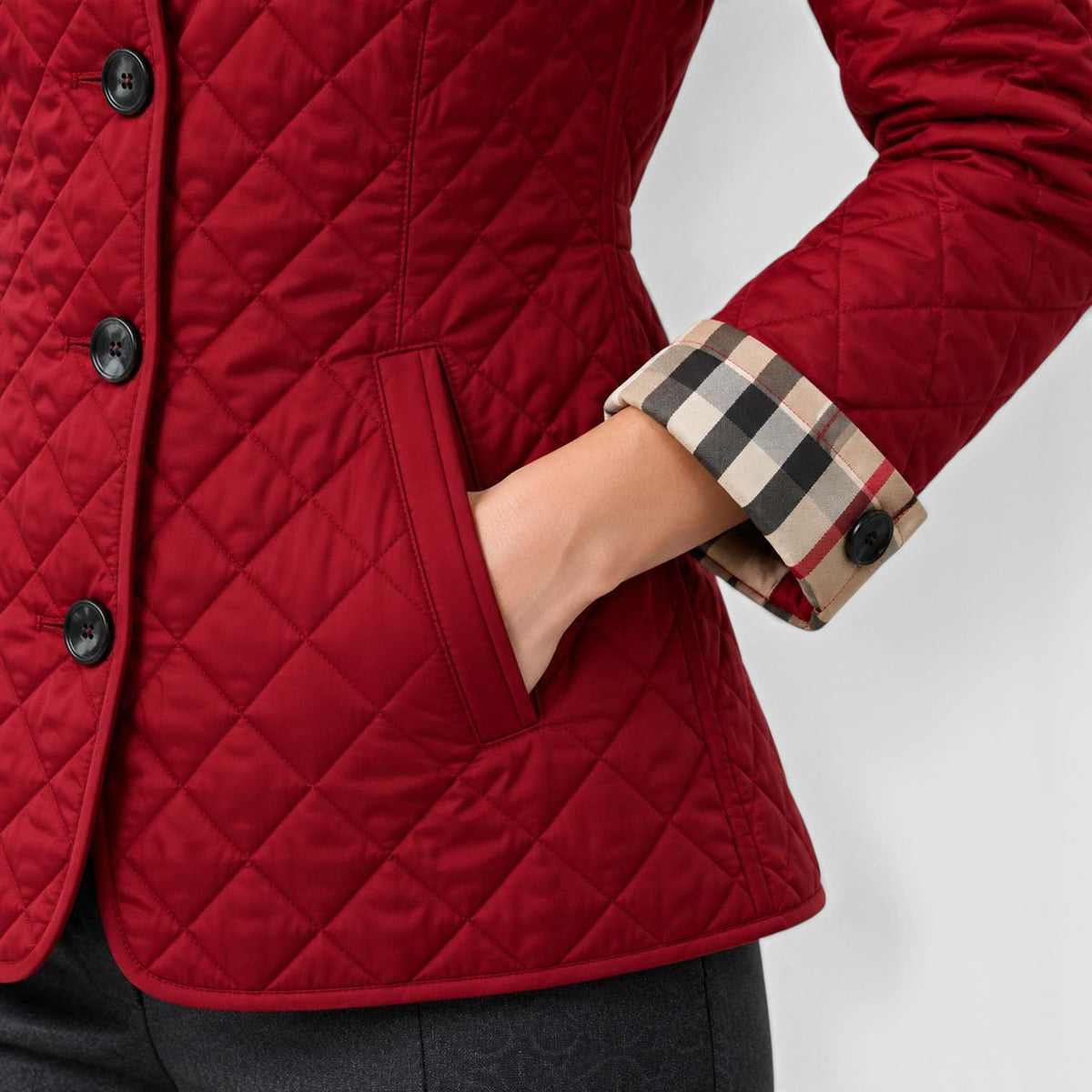 Monvaline | Women’s Lightweight Quilted Coat for Cool Weather and City Wear